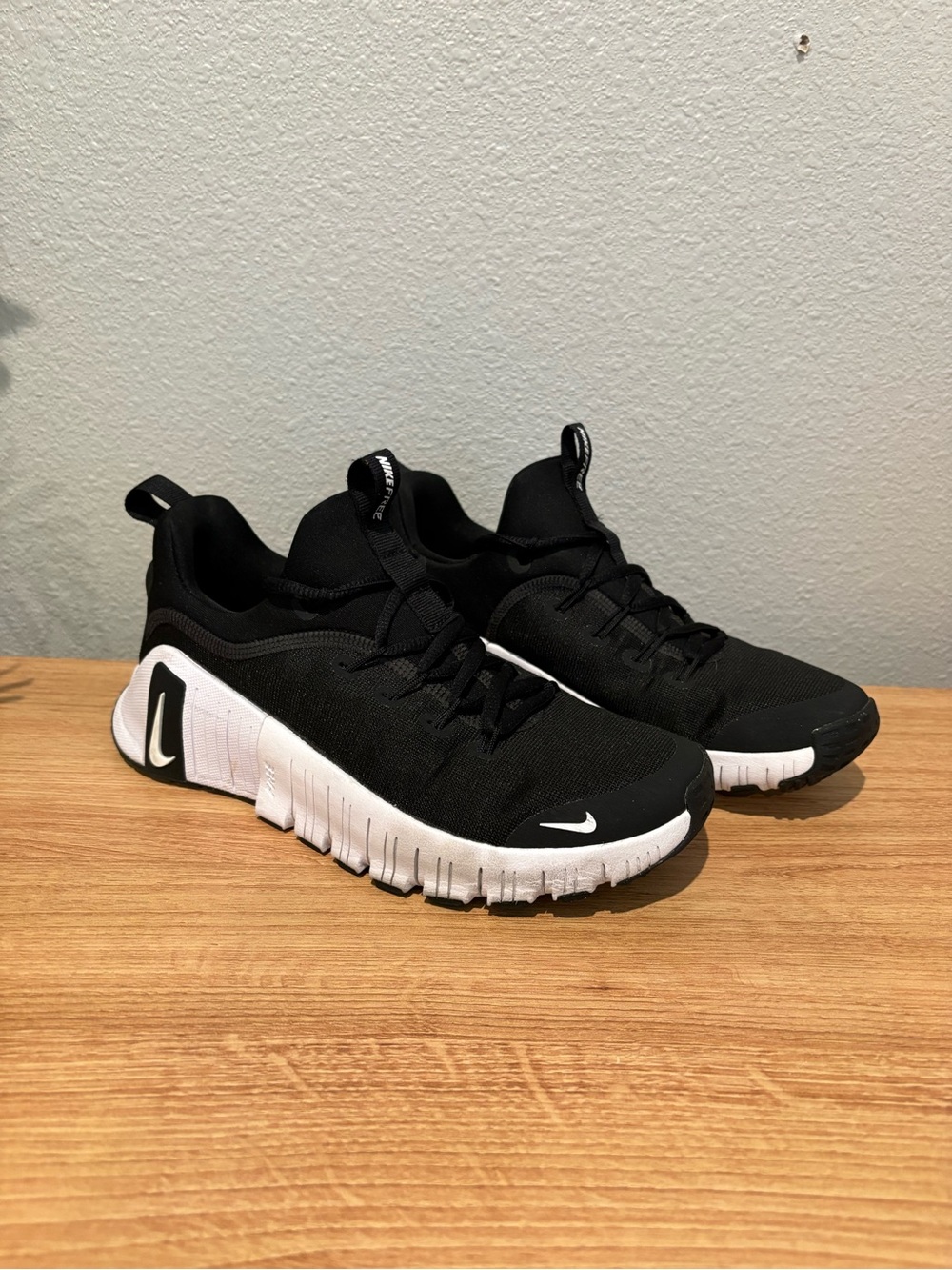 Nike Free Metcon 6 Women’s Black and White Athletic Sneakers